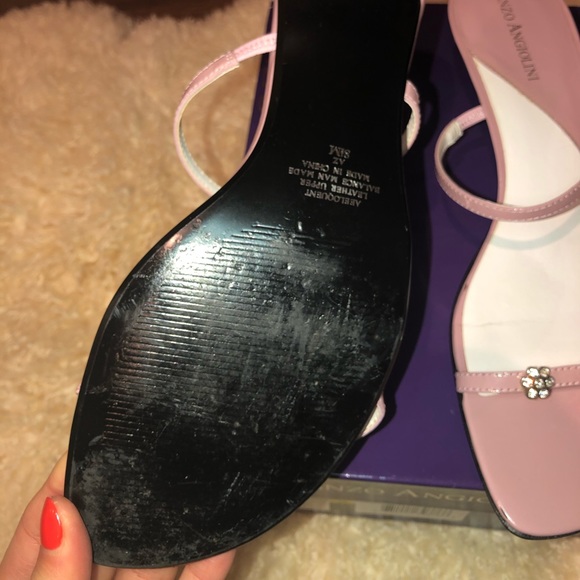 Adorable mini heels mauve diamond daisy accent - Picture 3 of 7